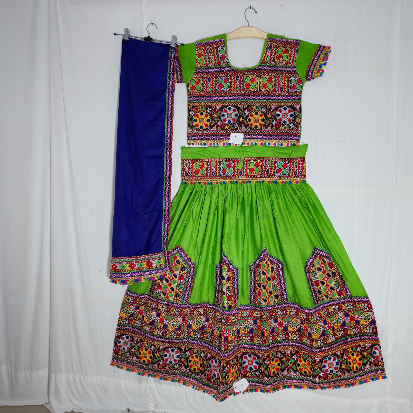 Women - Freesize Plain Darwaja Chaniya Choli
