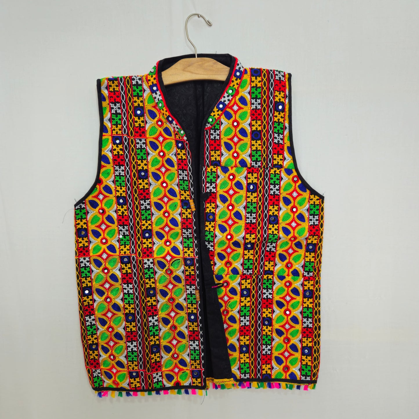 Koti 44 with Apple cut