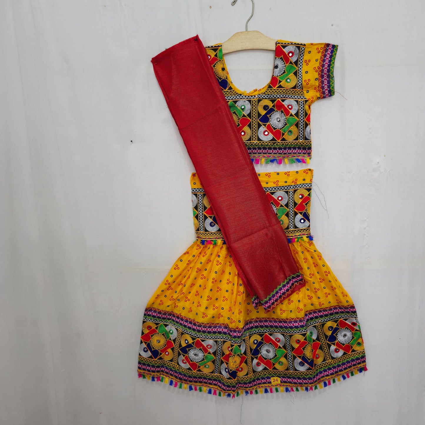 Girls - 3 Dot Bandhani Chaniya Choli