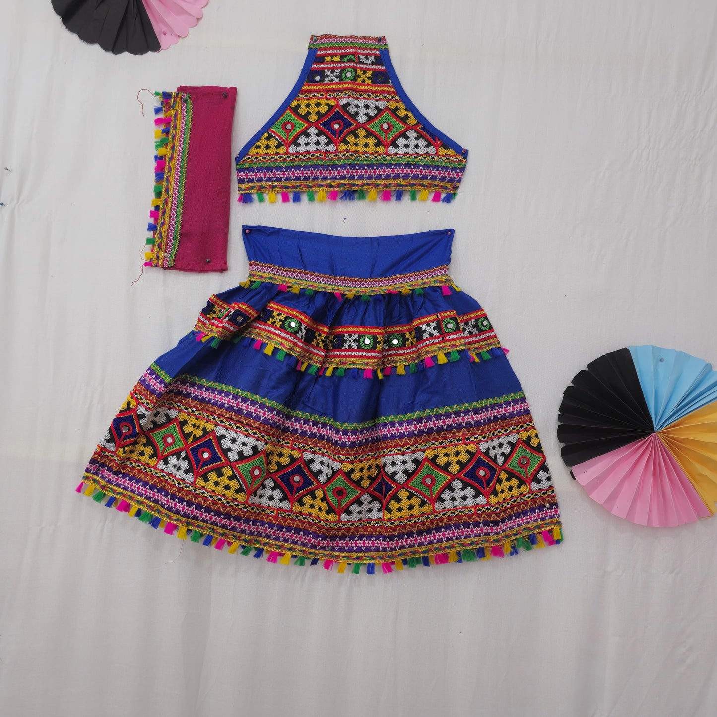 Girls - Sleeveless Center Border 3 Patta Chaniya Choli