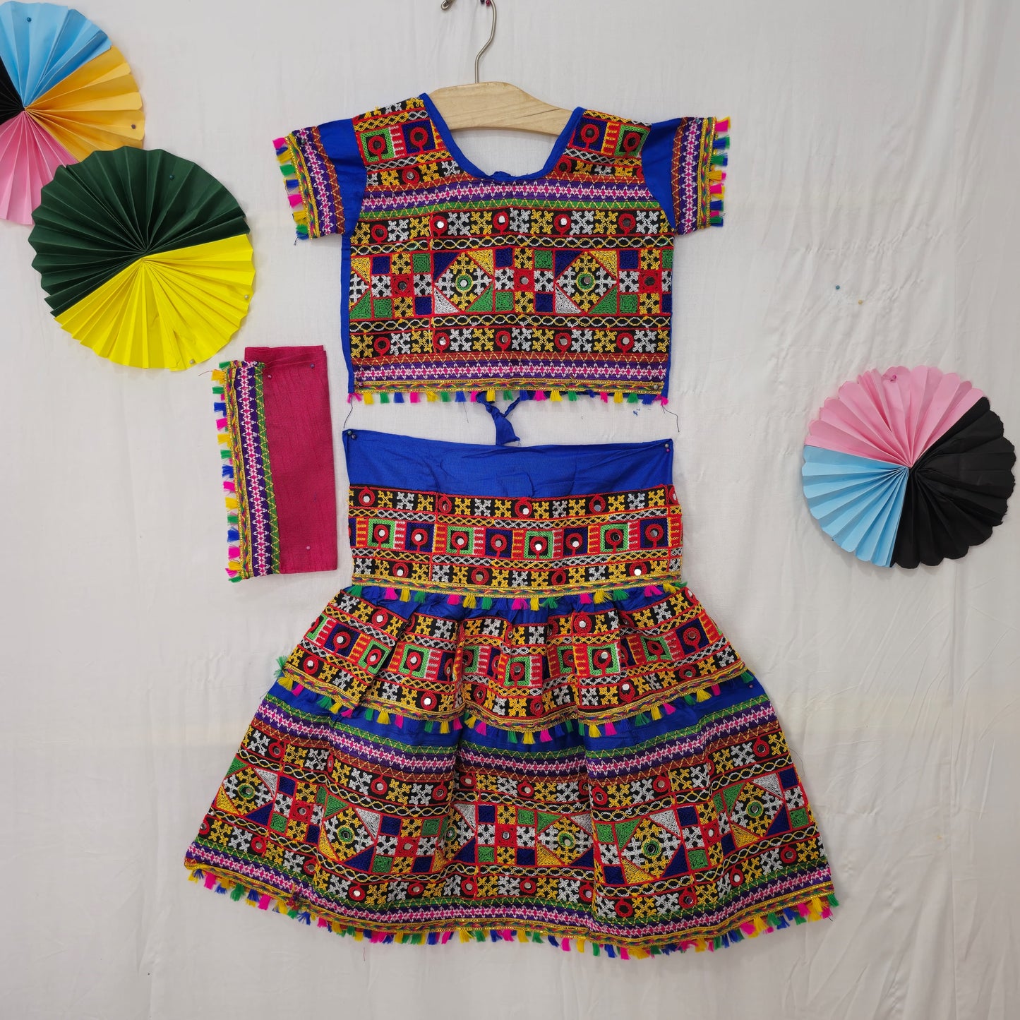 Girls - Center Border 3 Patta Plain Chaniya Choli