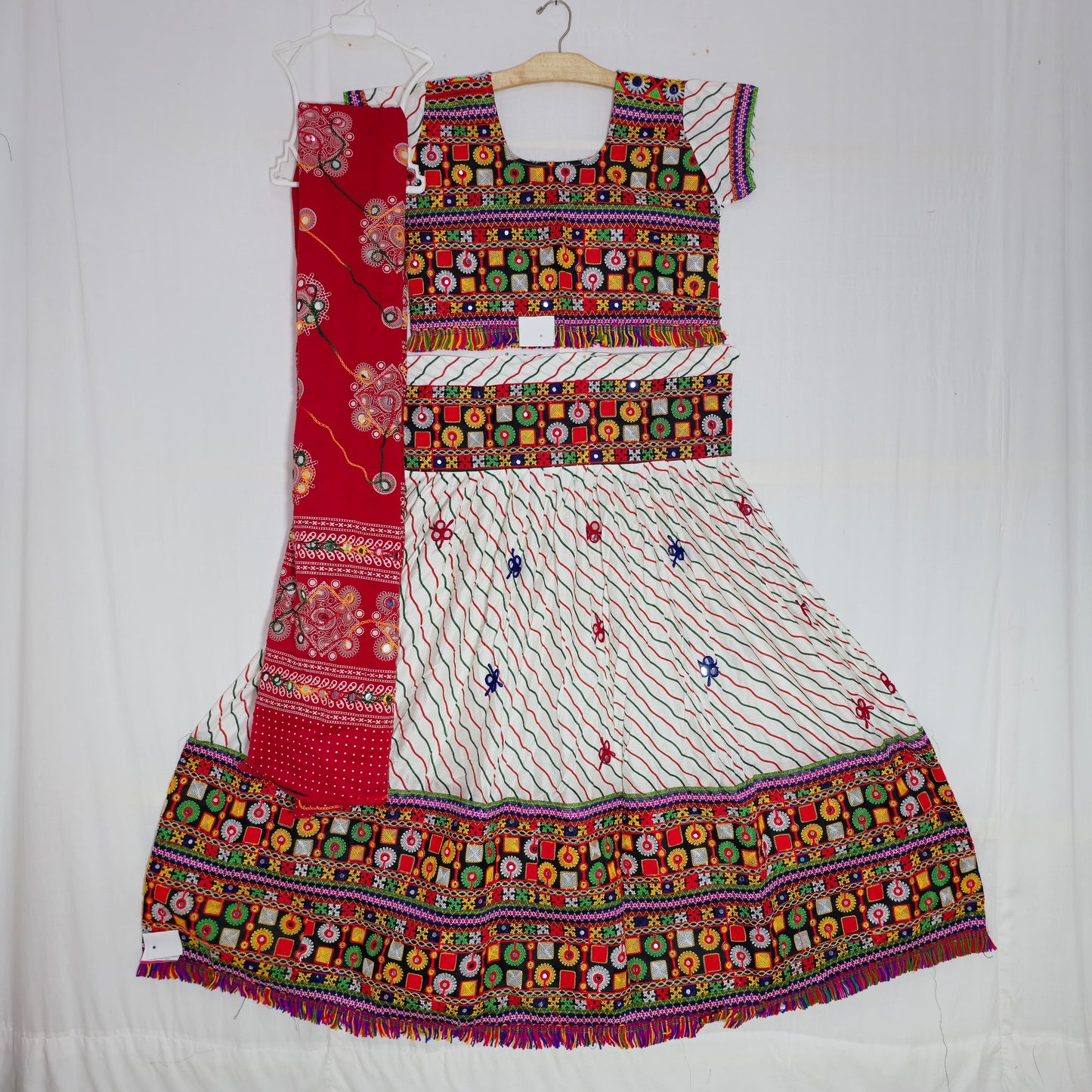 Women - Leheriya with Butta Design Chaniya Choli