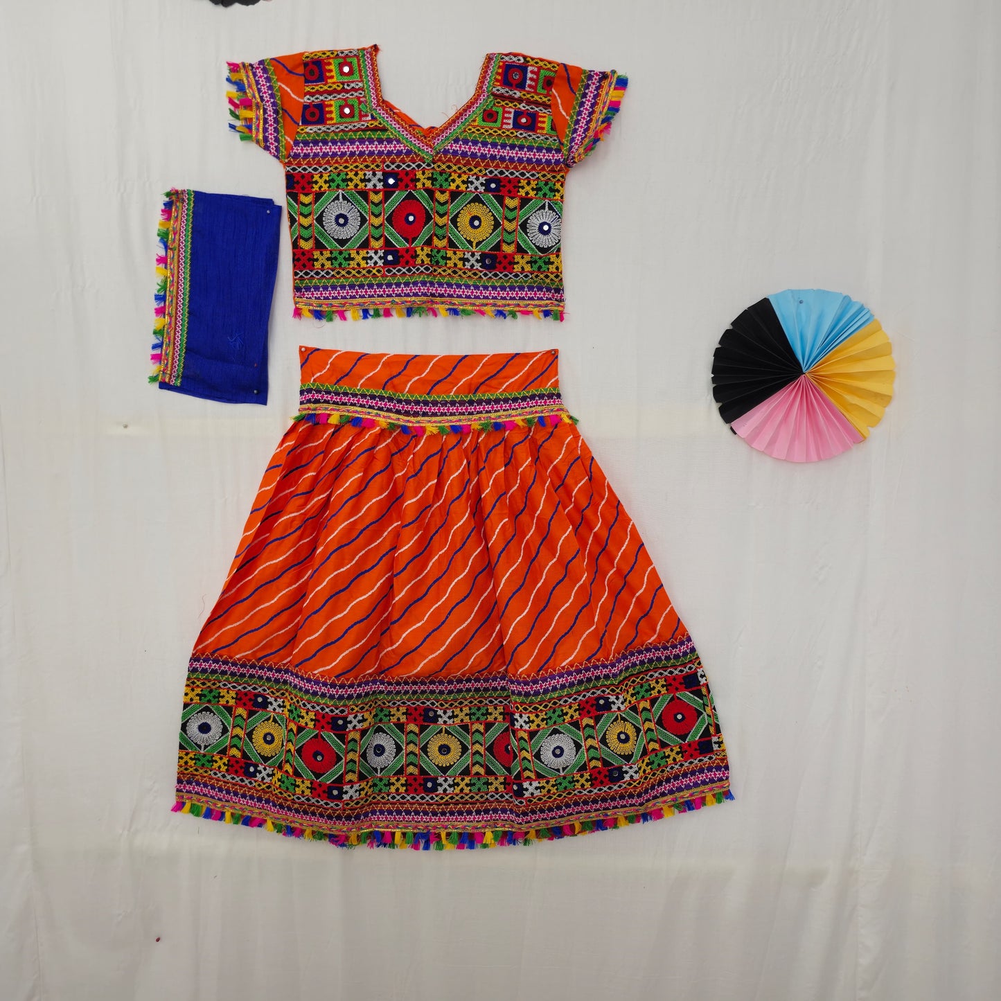 Girls - 2 Patta Laheriya Chaniya Choli
