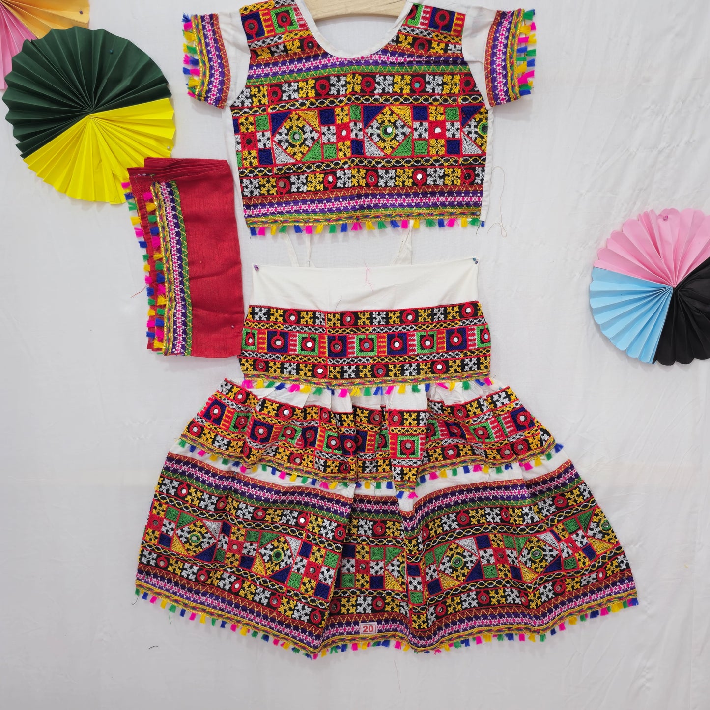 Girls - Center Border 3 Patta Plain Chaniya Choli