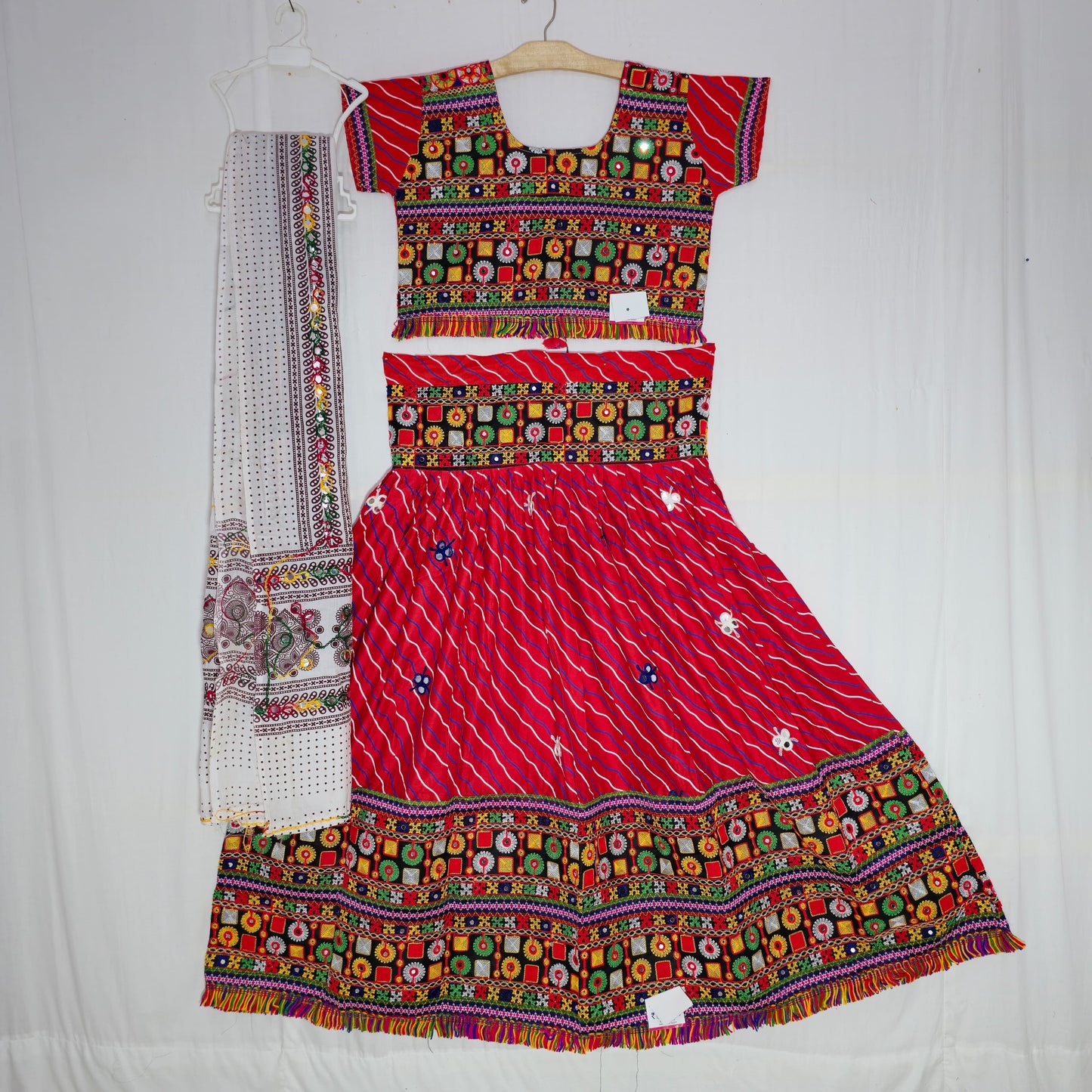 Women - Leheriya with Butta Design Chaniya Choli