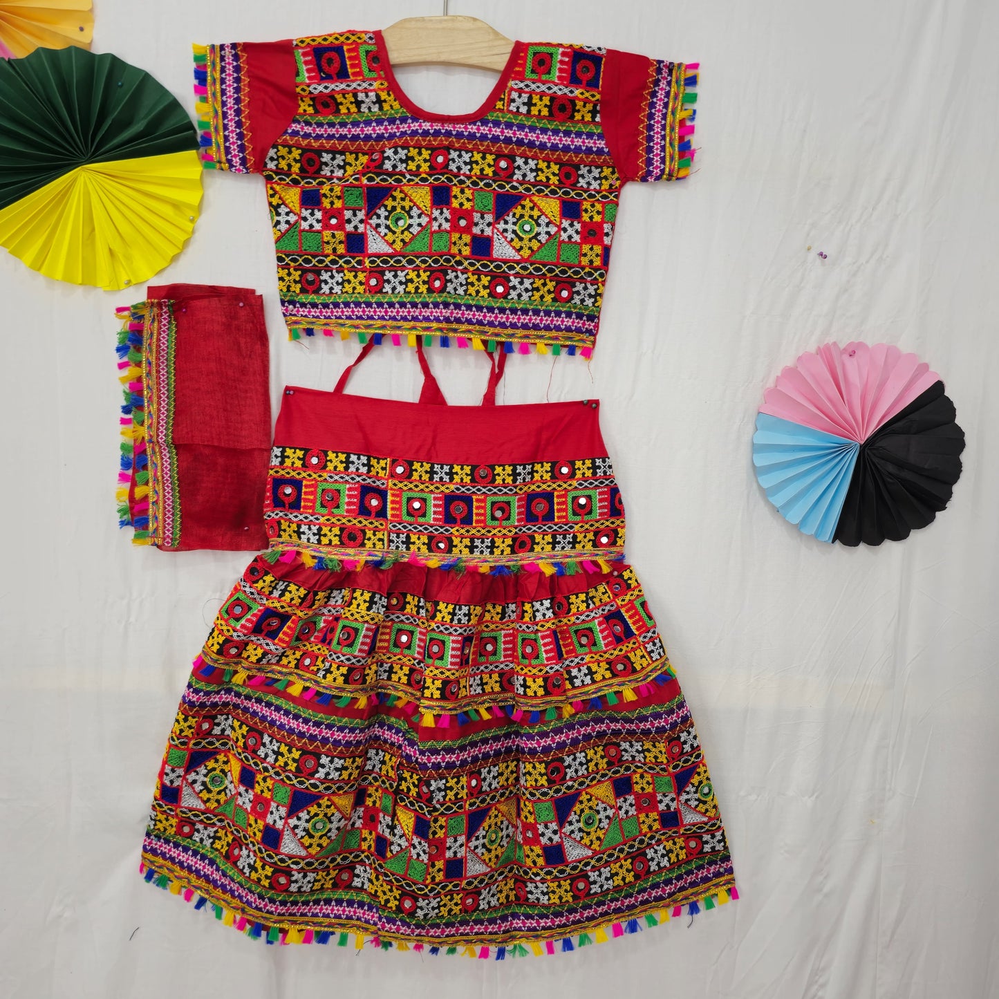 Girls - Center Border 3 Patta Plain Chaniya Choli