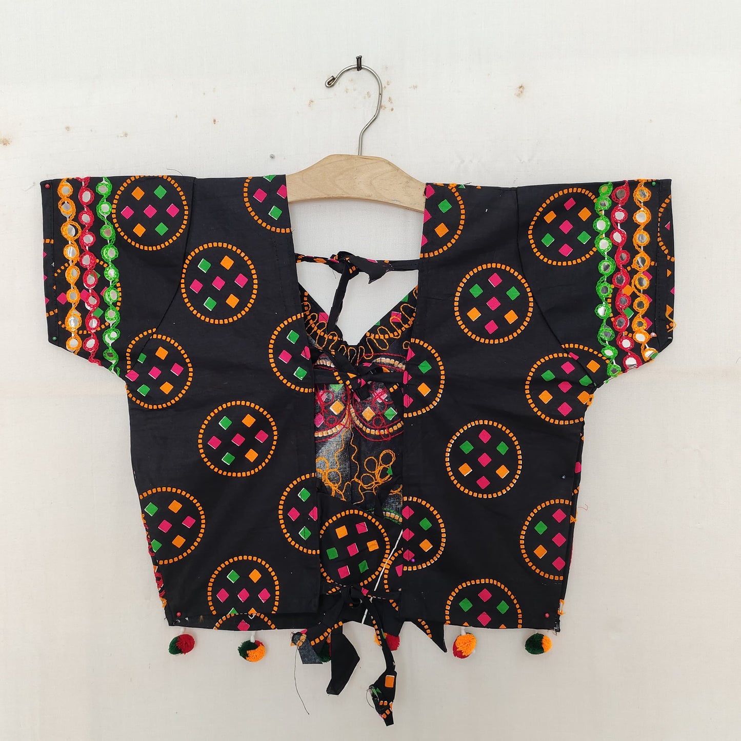 Cotton - Square Box with Aari Border 7 Meter