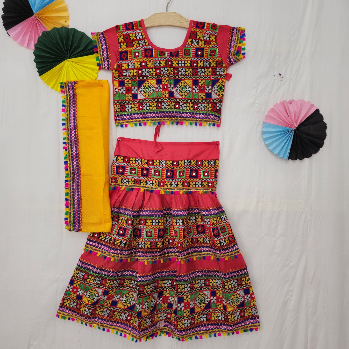 Girls - Center Border 3 Patta Plain Chaniya Choli