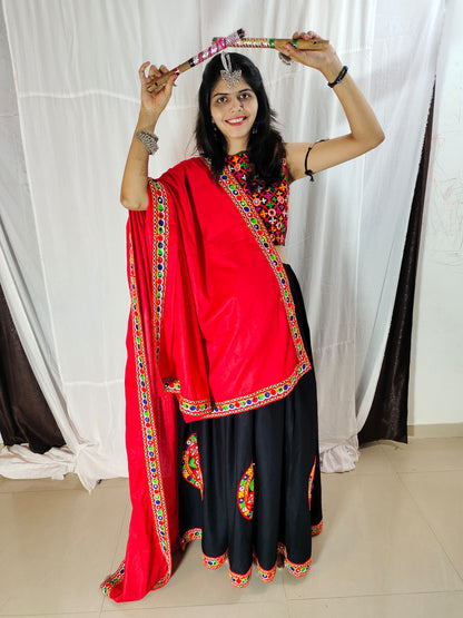 Sleeveless Black Plain Work Blouse