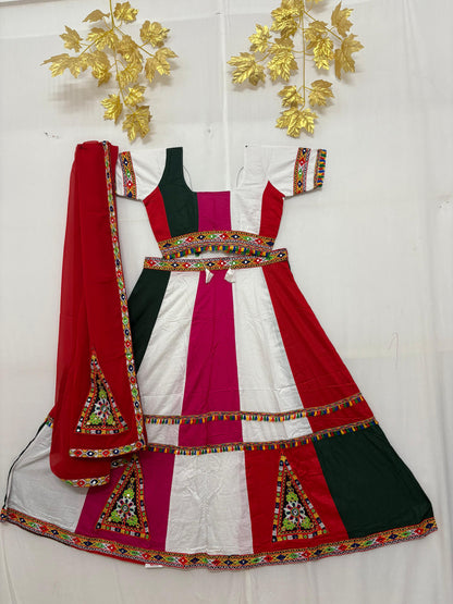 4 Kali Patta Column with Triangle