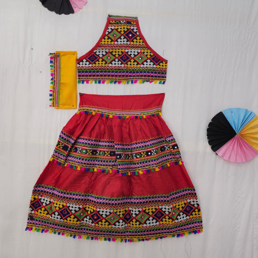 Girls - Sleeveless Center Border 3 Patta Chaniya Choli