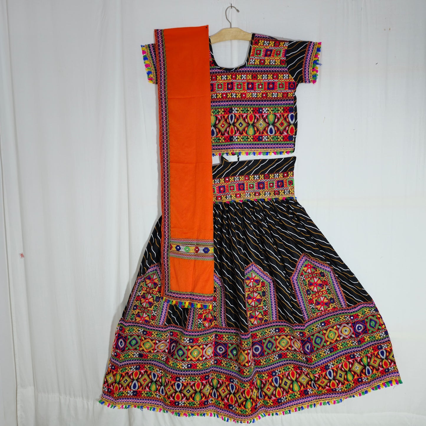 Women - Laheriya Design Chaniya Choli
