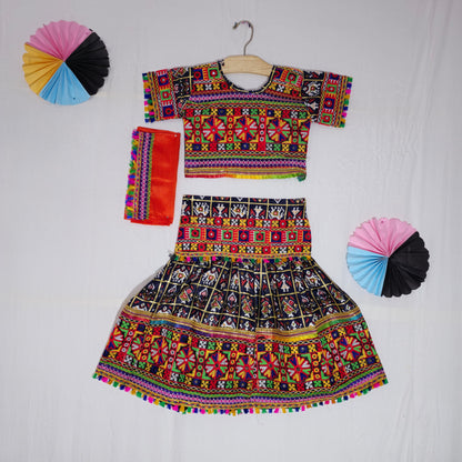 Patola