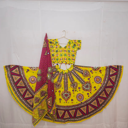 Cotton - 7 Meter Triangle