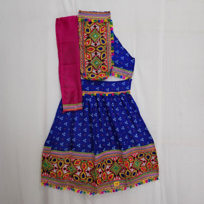 Sleeveless Bandhani Darwaja