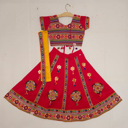 14 - All Over Work With Round Patch And Round Border