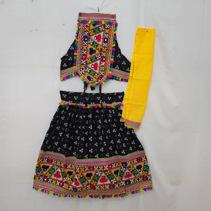 Sleeveless Bandhani Darwaja