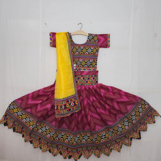 Women - Zigzag Bandhani Design Chaniya Choli