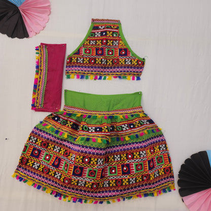 Girls - Sleeveless Center Border 3 Patta Chaniya Choli